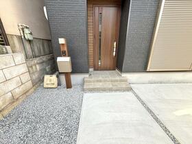 大阪府東大阪市東鴻池町５丁目