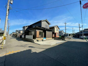石川県金沢市久安1丁目