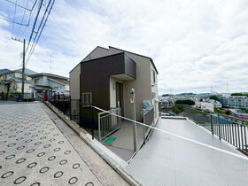 神奈川県横浜市鶴見区駒岡１丁目