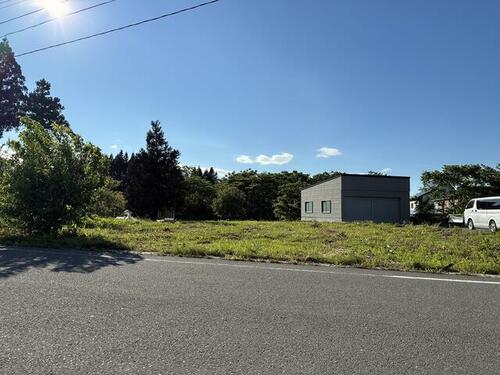 Land, Noheji Town, Aomori