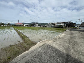 徳島県板野郡板野町大寺字岡ノ前