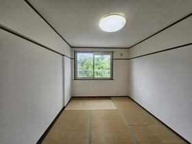 神奈川県横浜市緑区竹山３丁目 中古マンション 写真2