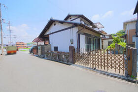兵庫県揖保郡太子町糸井