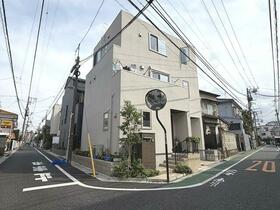 東京都文京区西片２丁目