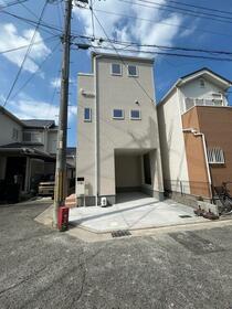 大阪府和泉市富秋町１丁目