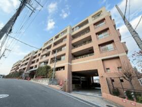 大阪府枚方市朝日丘町