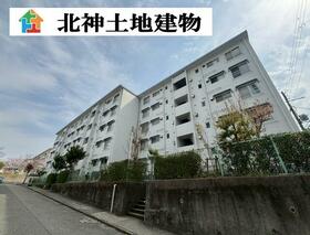 有野(一二)団地二号棟