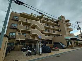 兵庫県宝塚市小浜３丁目