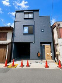 京都府京都市右京区太秦安井藤ノ木町