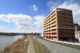 Ｄレスティア明治橋