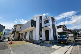 福岡県福岡市東区香椎駅東１丁目