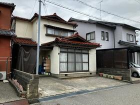 石川県金沢市八日市４丁目