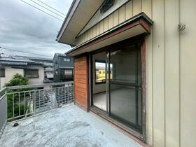 山梨県都留市つる３丁目