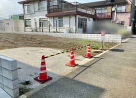 神奈川県愛甲郡愛川町中津