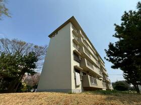 金杉台住宅１−２−５棟