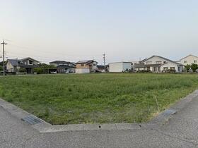 富山県高岡市立野美鳥町１丁目