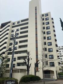 阪急南茨木駅前ハイタウンＤ棟