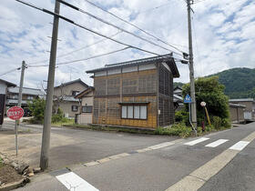 福井県鯖江市中野町