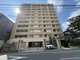 京都府京都市中京区富小路通二条下る俵屋町
