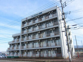 新潟県長岡市曲新町