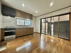 神奈川県厚木市恩名３丁目