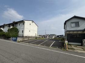 愛知県愛知郡東郷町白鳥2丁目