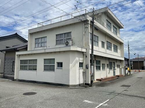 apartment 富山県富山市四方田町