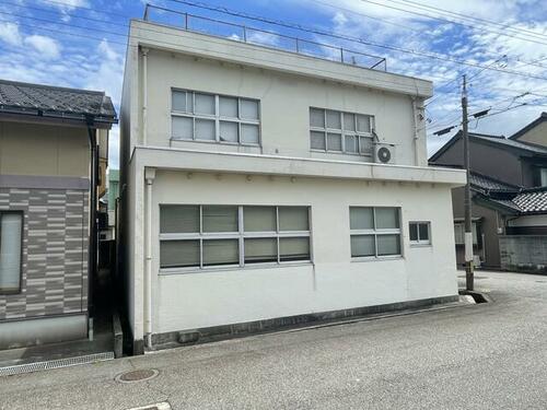 apartment 富山県富山市四方田町