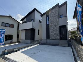 福岡県古賀市花鶴丘３丁目