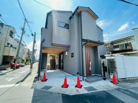 京都府京都市右京区梅津林口町
