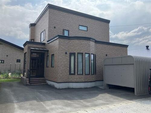 detached 北海道富良野市桂木町