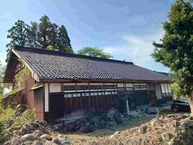 富山県中新川郡立山町日中