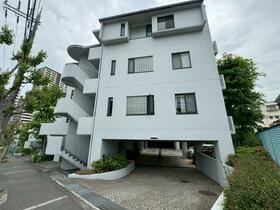 大阪府枚方市菊丘町