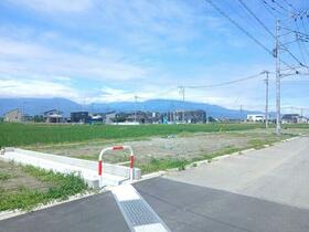 山梨県中巨摩郡昭和町西条