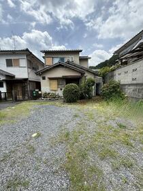 滋賀県大津市穴太３丁目