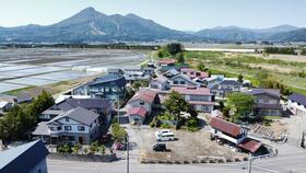 福島県耶麻郡猪苗代町大字中小松字中目丙
