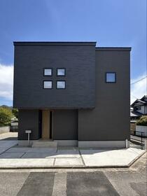 徳島県徳島市上八万町しらさぎ台