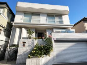 東京都世田谷区上用賀１丁目