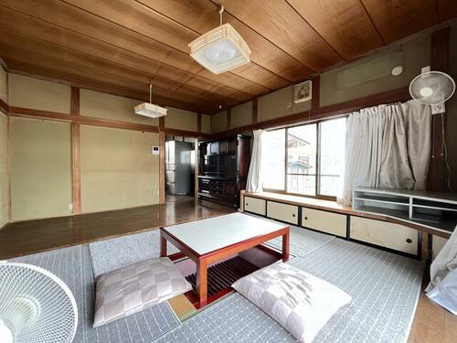 Image 10