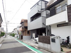兵庫県西宮市南甲子園２丁目