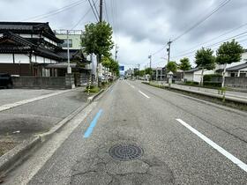 富山県高岡市東上関
