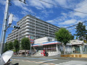 大阪府豊中市西緑丘１丁目