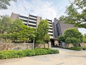 東京都世田谷区太子堂３丁目