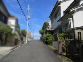 大阪府茨木市西安威１丁目