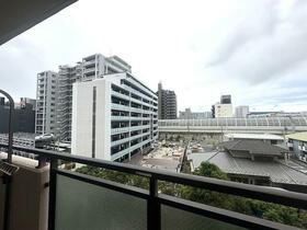 千葉県船橋市宮本９丁目