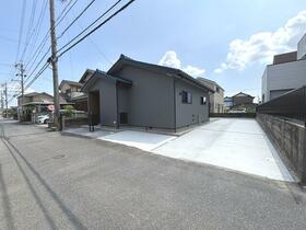 三重県四日市市泊山崎町