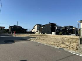 石川県かほく市白尾