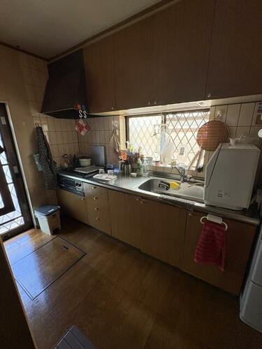 Image 8