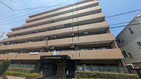 東京都足立区綾瀬６丁目