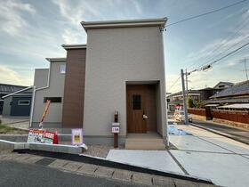 愛知県岡崎市福岡町字東市仲
